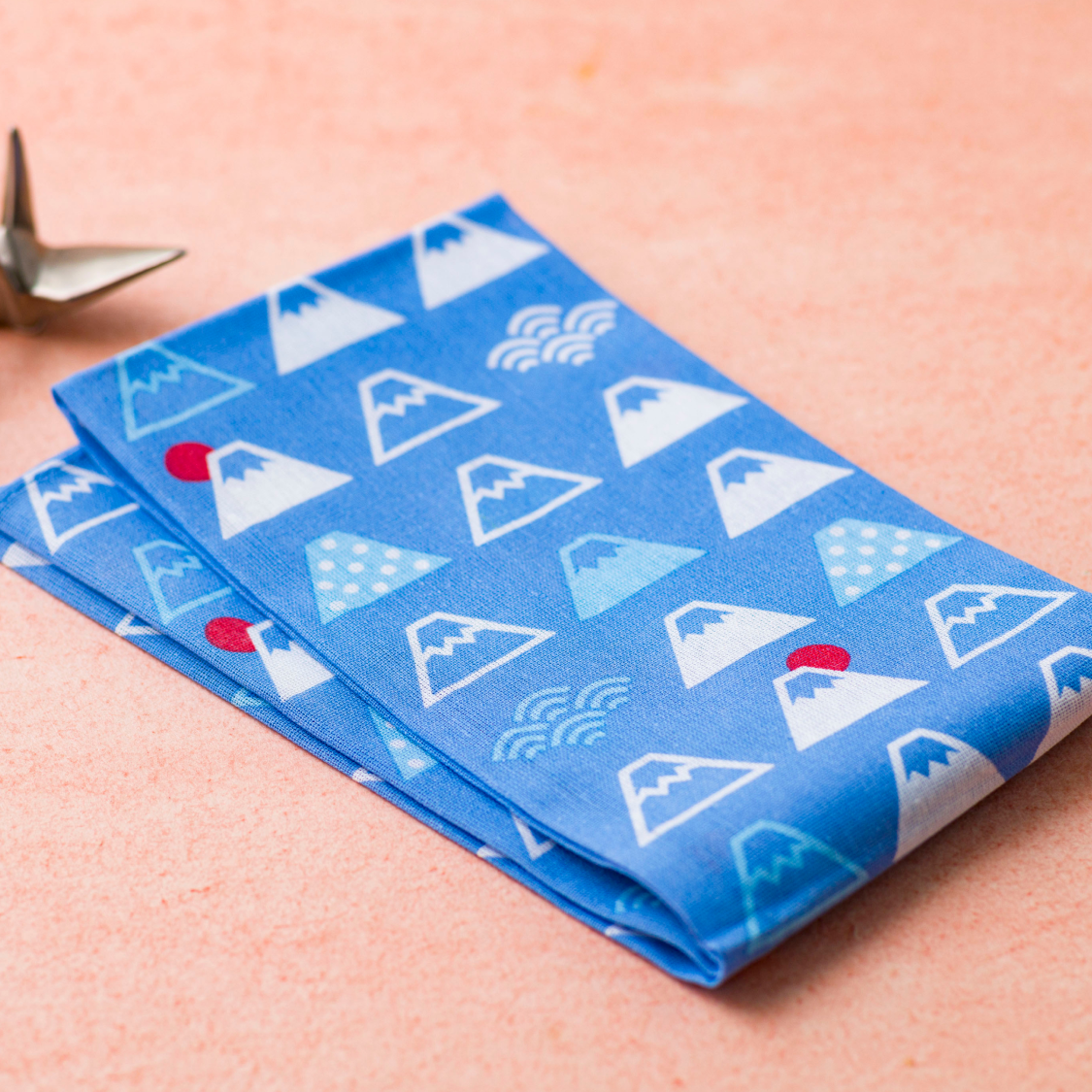 <strong>Tenugui (Japanese Tea Towel)</strong>